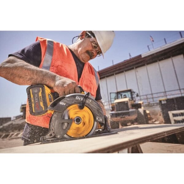DEWALT FLEXVOLT Circular Saw Review Powerful Cordless 7-1/4 Inch Performance Tested DEWALT FLEXVOLT Circular Saw Review Powerful Cordless 7-1/4 Inch Performance Tested