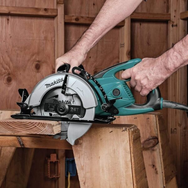 Makita 5477NB Circular Saw Review Powerful Hypoid Gears Boost Cutting Performance Makita 5477NB Circular Saw Review Powerful Hypoid Gears Boost Cutting Performance