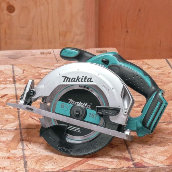 Makita XSS02Z Circular Saw Review Unpacking Power and Precision in Cordless Tools Makita XSS02Z Circular Saw Review Unpacking Power and Precision in Cordless Tools
